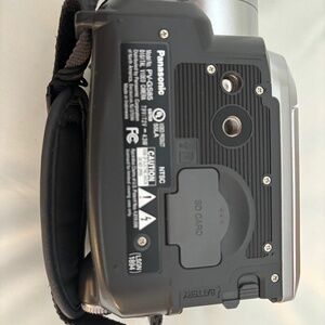 PANASONIC 32 x OPTICAL ZOOM CAMCORDER